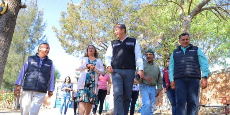 Las maestras y maestros son los principales actores en la transformación de Michoacán: JC Barragán