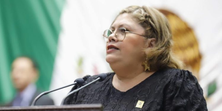 En Michoacán se garantiza el derecho humano a la salud de pensionados del ISSSTE: Julieta García