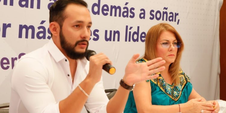 El pensar diferente no te convierte en una persona fóbica: PES