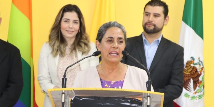 Suman esfuerzos el PRD y la UVAQ para capacitar a la militancia