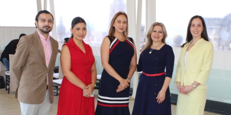 Impulsa Alfonso Martínez la activación económica con apoyo a congresos y exposiciones