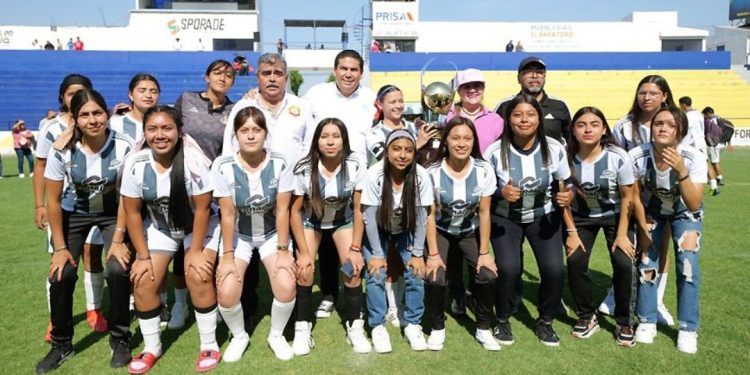 Alumnas del Conalep La Piedad se coronan en la Copa Presidencia Municipal