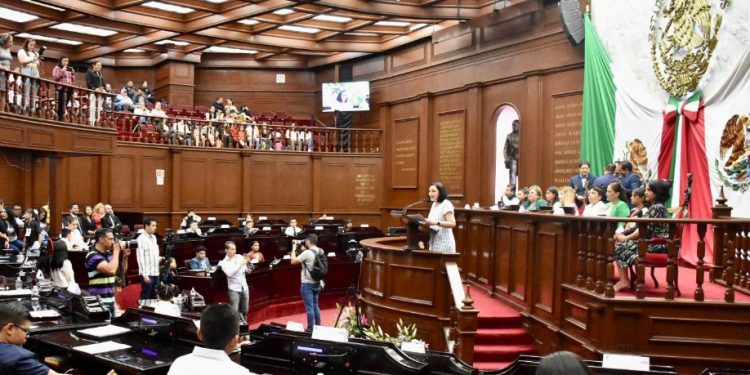 Niñas y niños michoacanos alzan la voz por sus derechos en Parlamento Infantil 2023