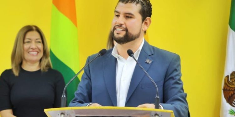 Se amplia mandato de Octavio Ocampo como dirigente del PRD Michoacán