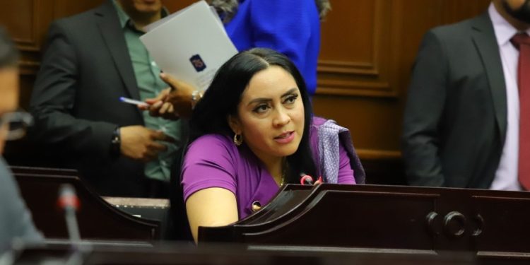 Fiscalía, obligada a esclarecer presuntas extorsiones del exauditor: GP de Morena