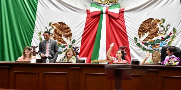 Niñas y niños, con acceso a la libertad de expresión y a la información: 75 Legislatura