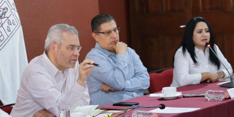 Propone Bedolla estación del cablebús en mercado poniente de Uruapan