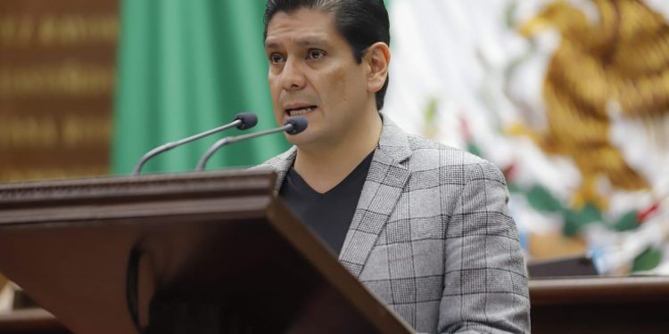 Propone Ernesto Núñez incrementar zonas ecológicas urbanas en Michoacán