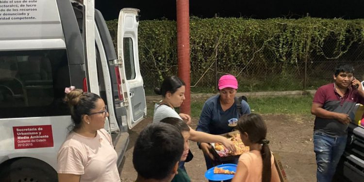 Continúa atención prioritaria a familias de Las Bateas, El Tepetate y Llano Grande