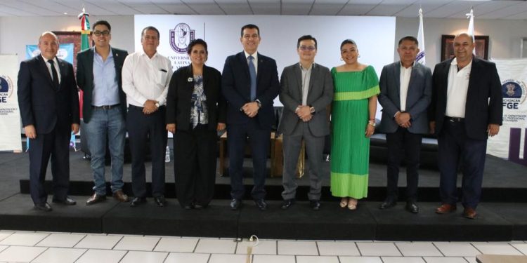 Avanza FGE en seminario de “Desarrollo de Competencias Directivas”