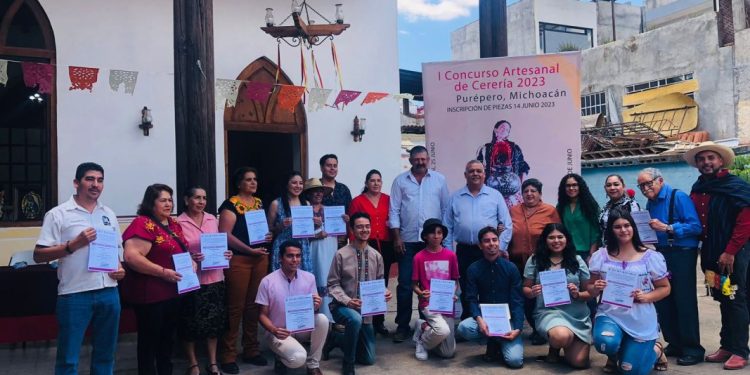 Premian a 13 artesanos del primer Concurso Regional de Cerería