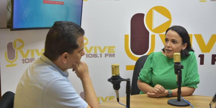 Sanciones a servidores públicos que difundan evidencias de cualquier delito: Andrea Villanueva