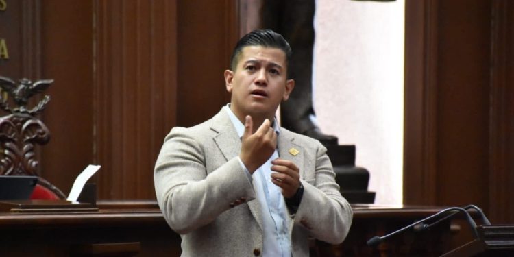 Legislación local debe garantizar el derecho a la consulta de personas con discapacidad: Víctor Zurita