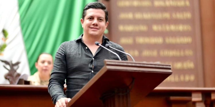 Escobar a favor de los derechos de los pueblos