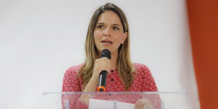 Más penas a quien cometa fraude en trámites de pasaporte y visa: Daniela De Los Santos