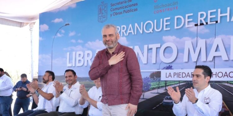 Arranca Bedolla rehabilitación del libramiento «Martí Mercado», en La Piedad