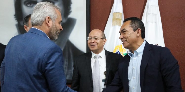 Fortalece FGE capacidades para la atención del delito de extorsión: Adrián López Solís