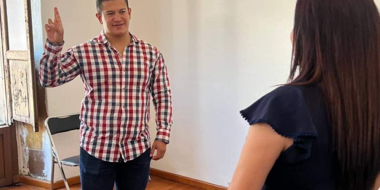 Con gran éxito se realiza Taller de Lengua de Señas Mexicana en el Congreso del Estado: Víctor Zurita