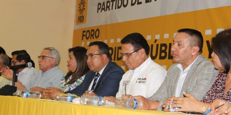 Han convertido a México en un cementerio: Silvano Aureoles.