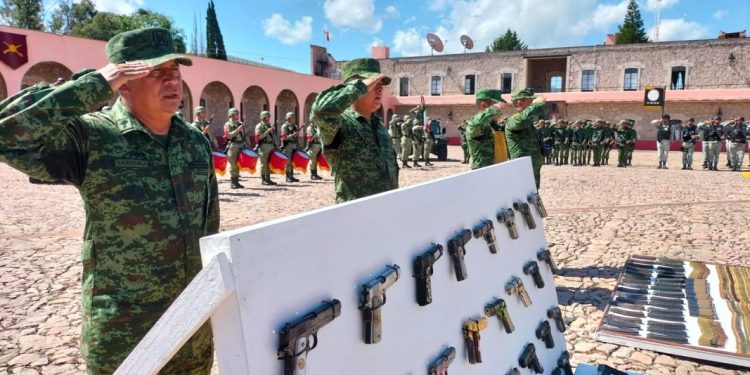 Ejército mexicano destruye 500 armas Y más de mil trescientos cargadores
