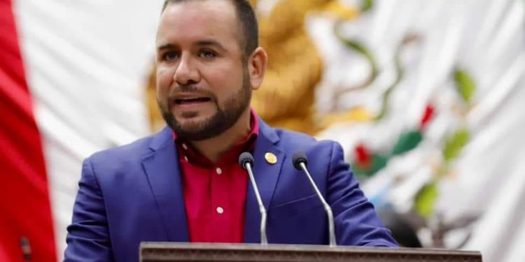 Impulsa Reyes Galindo iniciativa para frenar abusos de las corporaciones policiacas al utilizar la fuerza pública