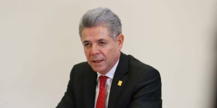 Falta de recursos afecta el bienestar y el futuro de Michoacán: Hernández Peña