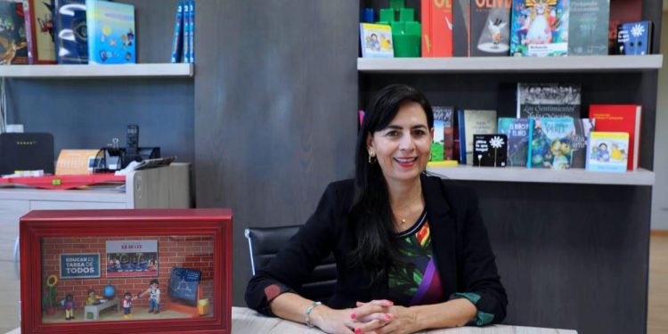 Materias no desaparecen en libros de texto, se integran: SEE