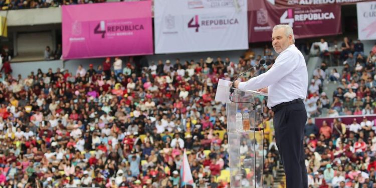 Batalla por los libros es por humanismo: Bedolla