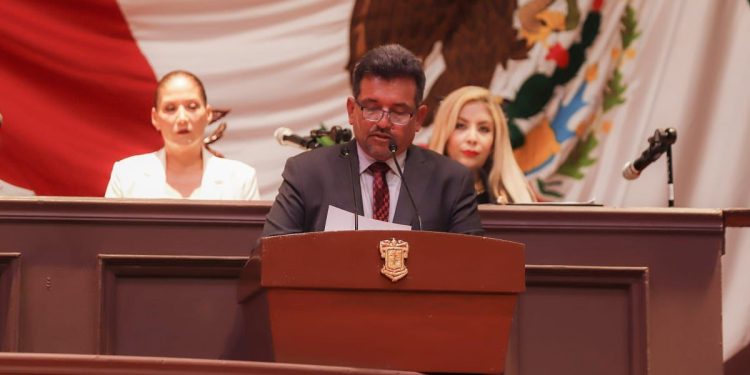 Llama 75 Legislatura a trabajar unidos en pro de las necesidades del pueblo michoacano