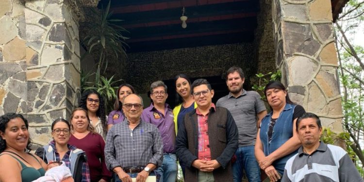 Va Instituto del Artesano por marca colectiva para textiles de Jiquilpan