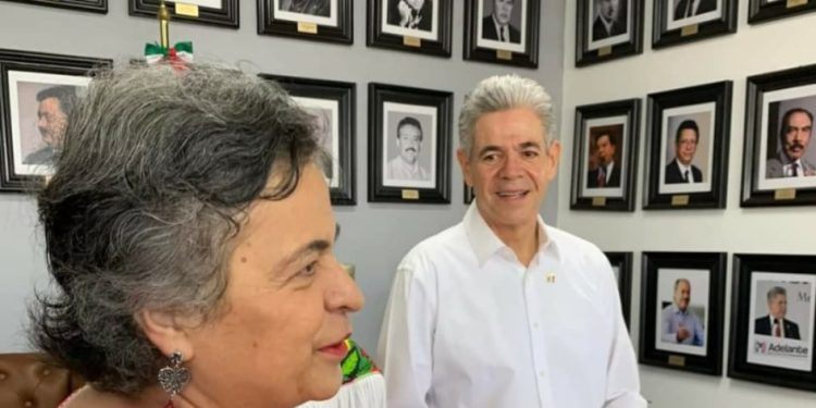 Histórico e importante que una mujer llegue al puesto más alto de la nación: Hernández Peña