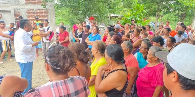 Iniciamos con la entrega de apoyos a familias cortadoras de limón: JLCL.