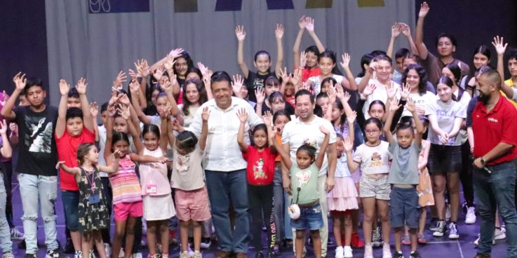 Inicia clases la primer generación de la Escuela de Iniciación Artística.