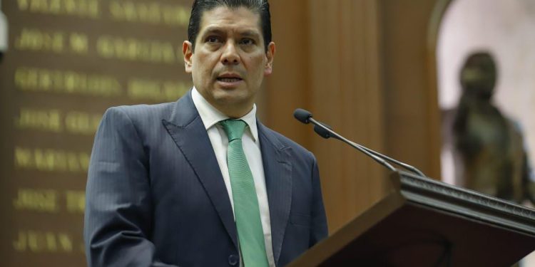 Exhorta Ernesto Núñez a 75 Legislatura a terminar parálisis legislativa