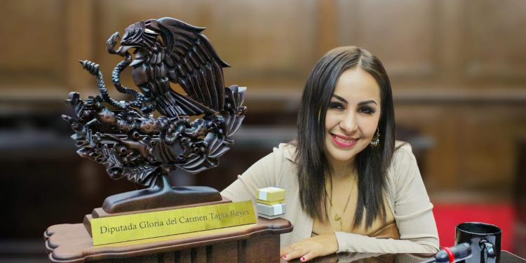 Desde la diputación de Zitácuaro continuaremos cumpliéndole a las y los michoacanos: Gloria Tapia