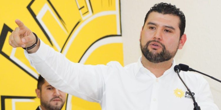 Yo soy un hombre aliancista; vamos a construir con PAN y PRI: Octavio Ocampo