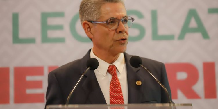 Los poderes públicos siguen debiéndole a las y los michoacanos que confiaron en las urnas: Hernández Peña