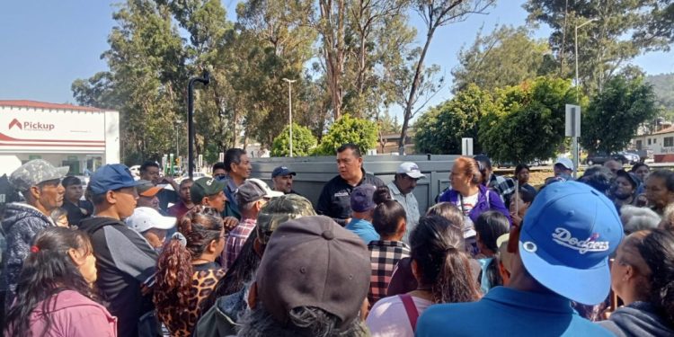 Cientos de ciudadanos de Colonias y Calles Unidas de Pátzcuaro inician jornada de limpieza