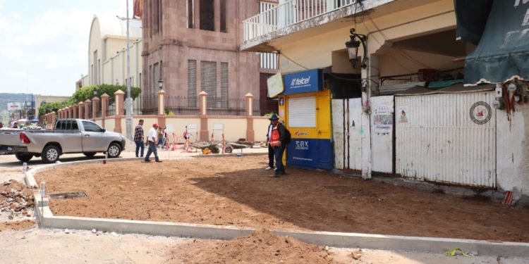 Presenta un 20 por ciento de avance la modernización de la Avenida Constitución.