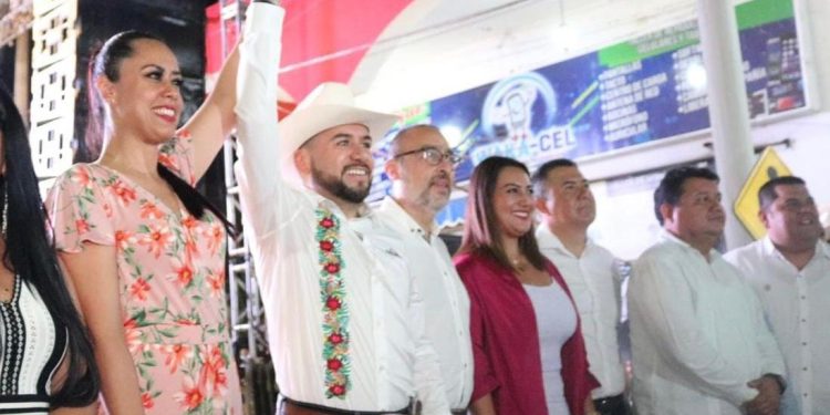 Región terracalenteña de Michoacán respalda trabajo legislativo de Reyes Galindo