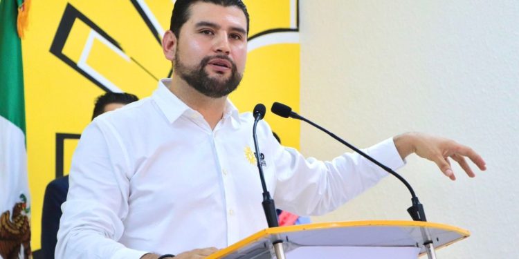 Exige PRD al gobierno estatal garantizar el derecho a la educación