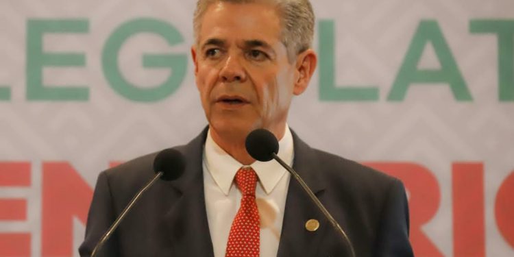 Injurias y ataques verbales no construyen puentes de diálogo ni generan soluciones: Hernández Peña