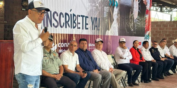Conalep inaugura en Uruapan la carrera de Autotransporte