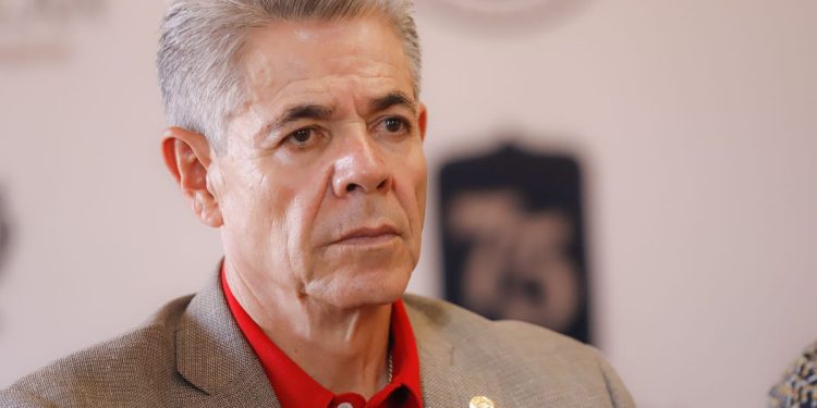 Celebra Hernández Peña, aprobación del dictamen para Reformar la Ley en beneficio de los migrantes michoacanos