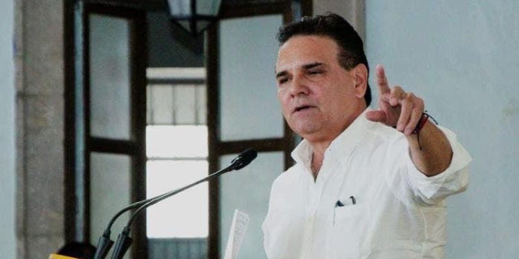 Convoca Silvano Aureoles a la familia perredista a avanzar en unidad