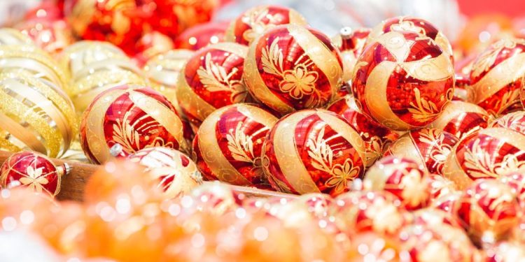 La magia de la Navidad te espera en Tlalpujahua con su Feria de la Esfera