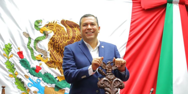 Propone Juan Carlos Barragán sancionar con cárcel el delito informático