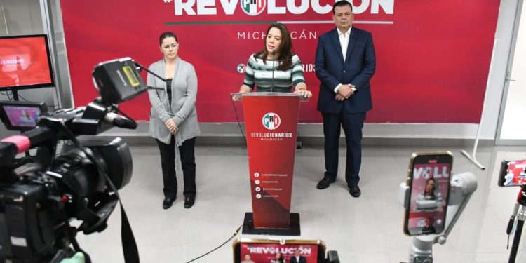 PRI dispuesto a siglar a candidatos que garanticen la no injerencia del crimen organizado: Memo Valencia