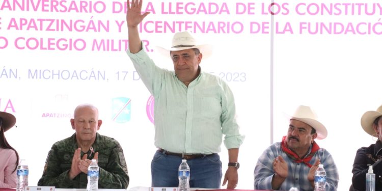 Cabalgata una tradición nacional que marca la historia de Apatzingán: JLCL.