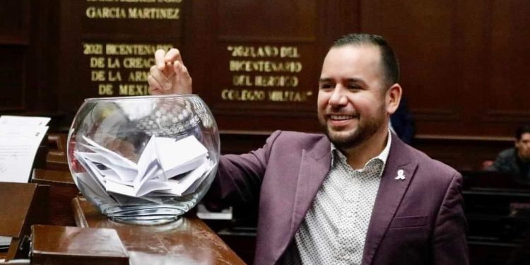 Pide Reyes Galindo dar voto de confianza al nuevo titular de la ASM